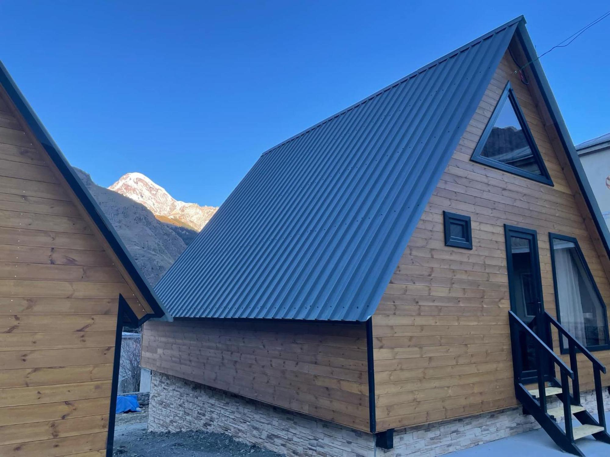 Chalet Apex